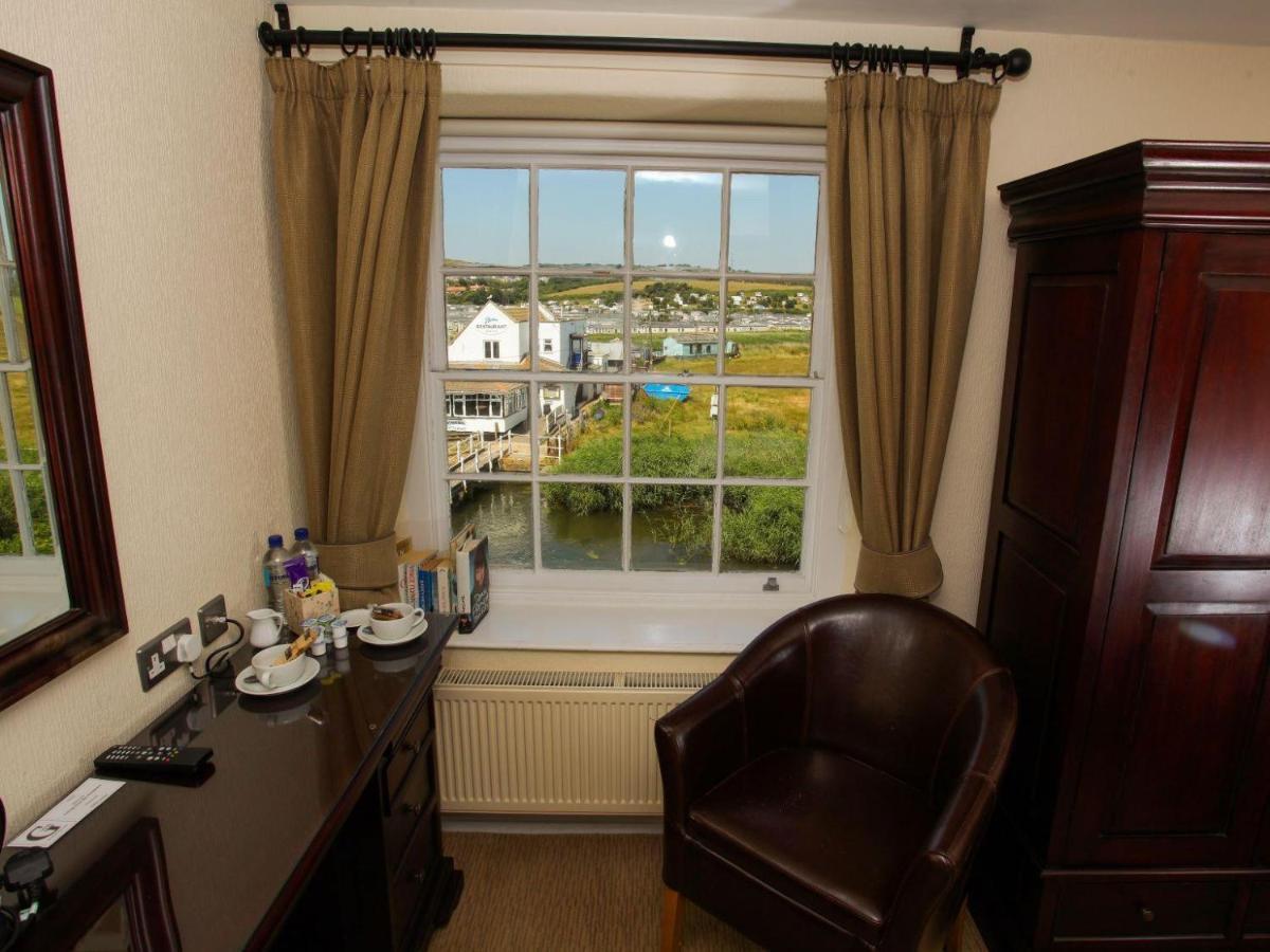 Hotel The George West Bay Exterior foto